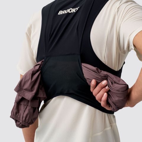 BROOKS Cascadia Hydration Vest img5