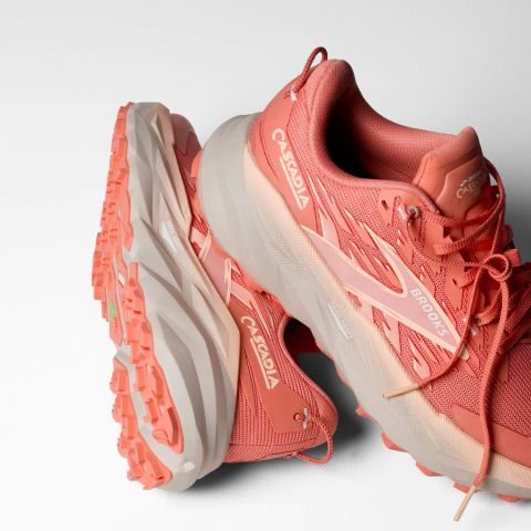 BROOKS Cascadia 19 img6