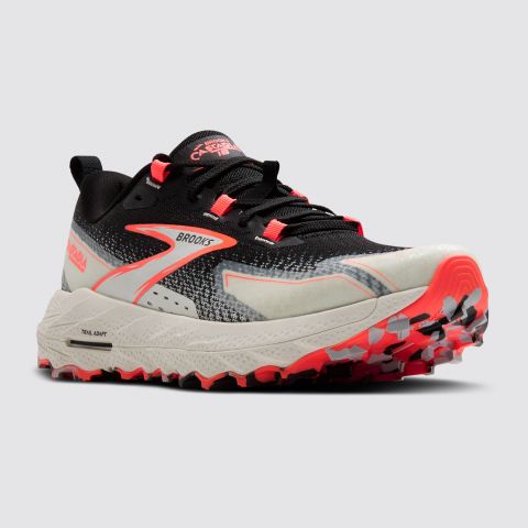 BROOKS Cascadia 18 img6
