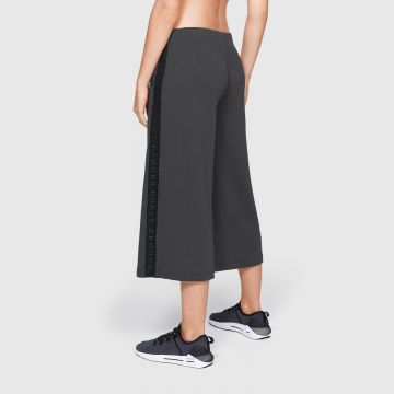 UA FEATHERWEIGHT FLEECE CROP-B