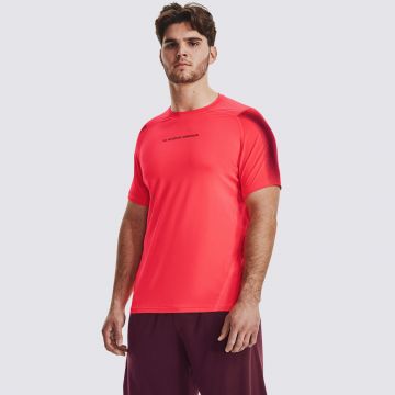 UA HG Armour Nov Fitted SS