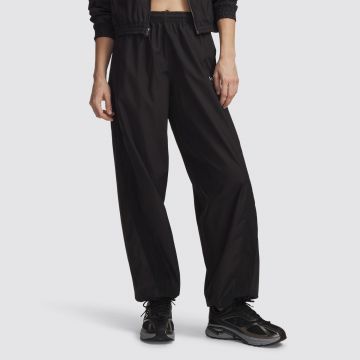 UA ICON WOVEN PANT