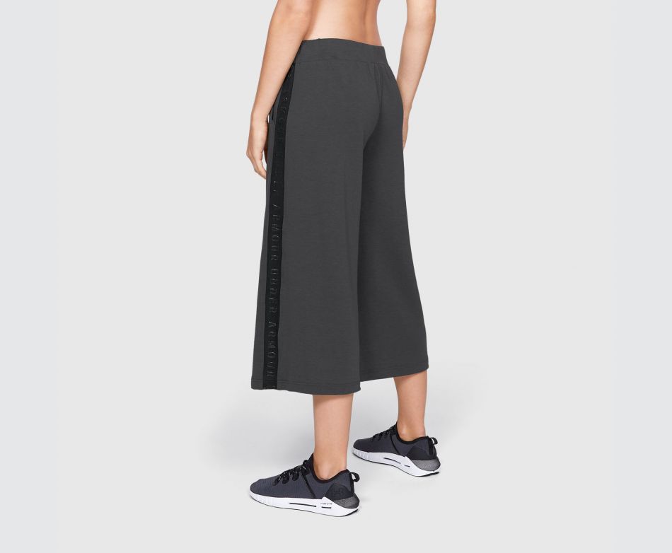 Under Armour  UA FEATHERWEIGHT FLEECE CROP-B