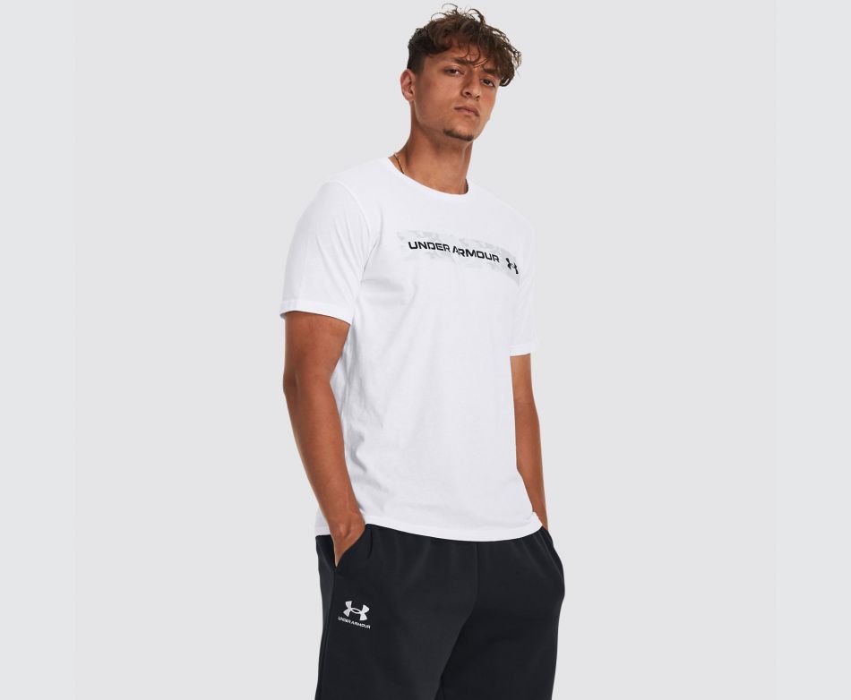 Under Armour  UA CAMO CHEST STRIPE SS