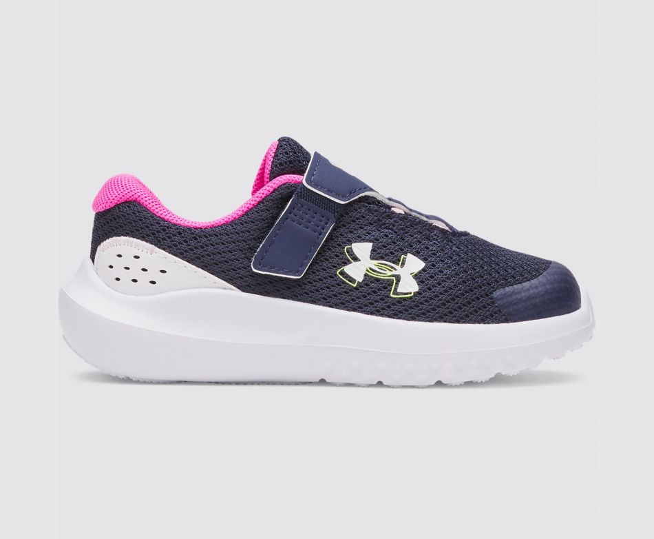 Under Armour  UA GINF SURGE 4 AC